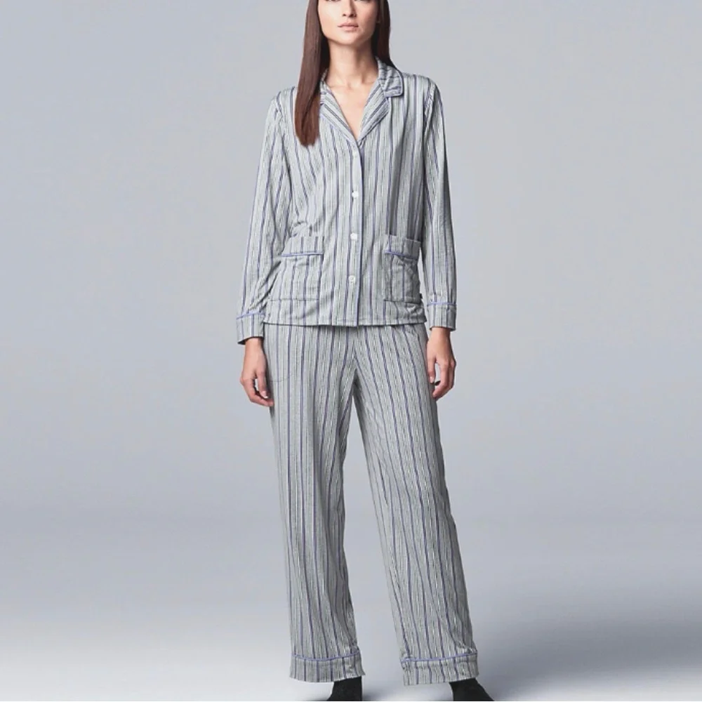 Simply Vera gray and purple striped classic pajamas (M). - Picture 1 of 8